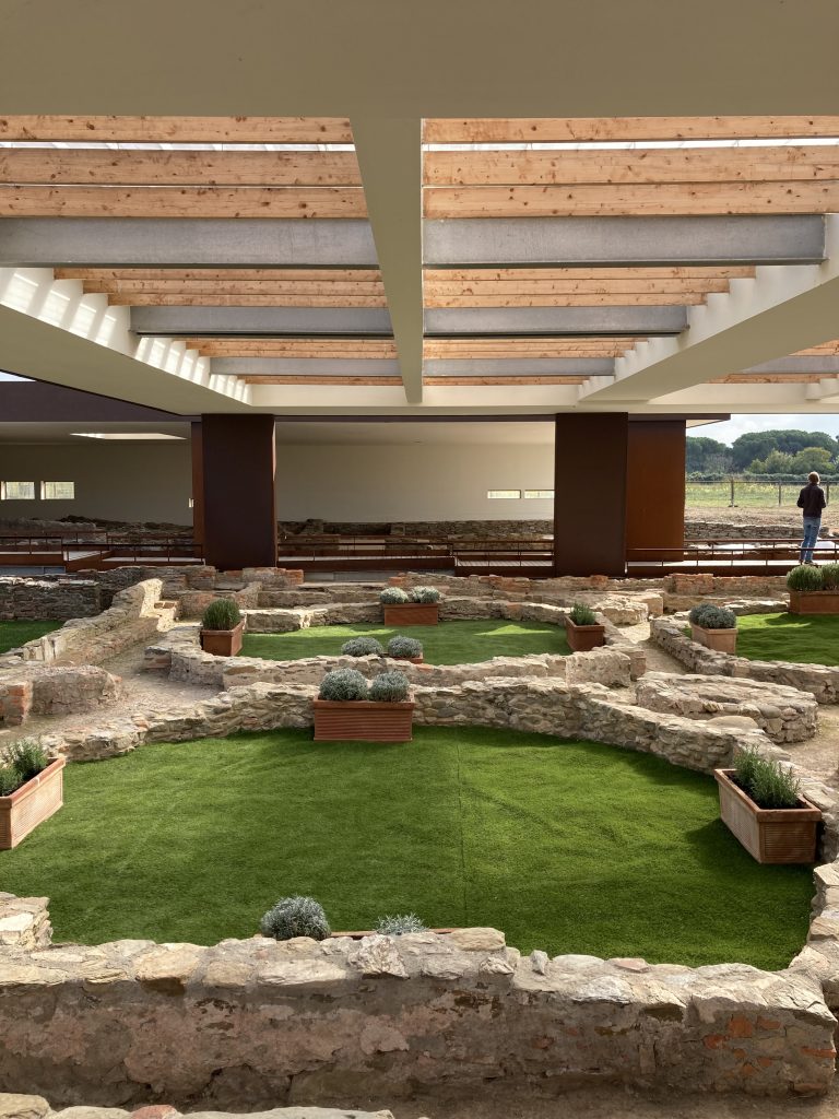 Domus degli Affreschi, area archeologica di Luni